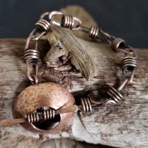 Handcrafted solid copper link bracelet.